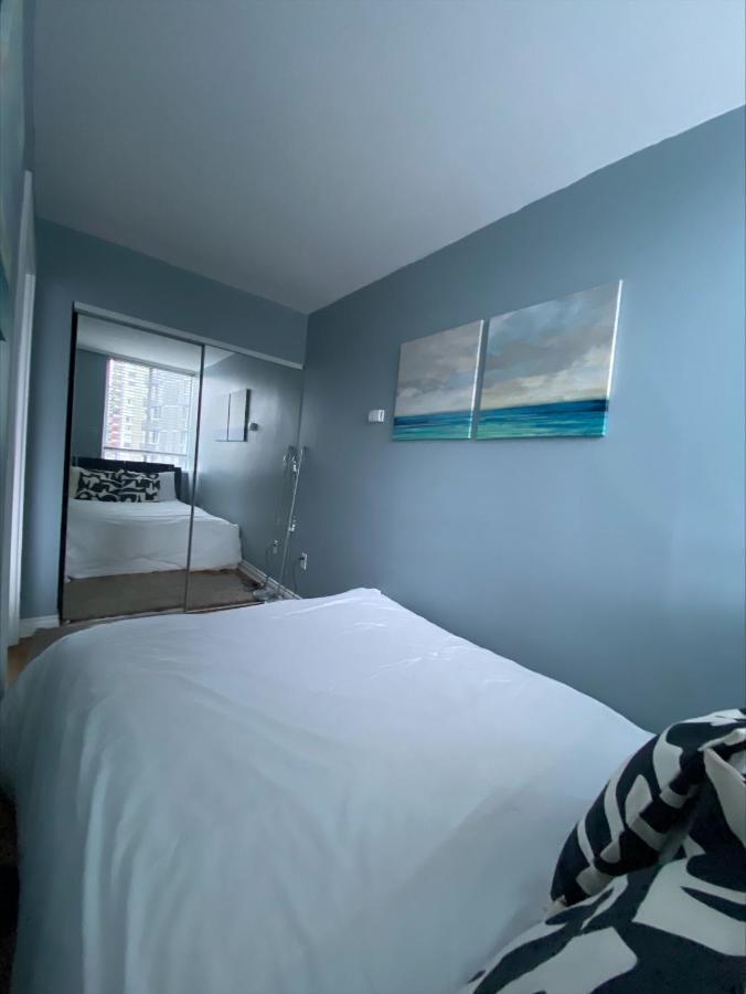 Lovely Condo バンクーバー エクステリア 写真