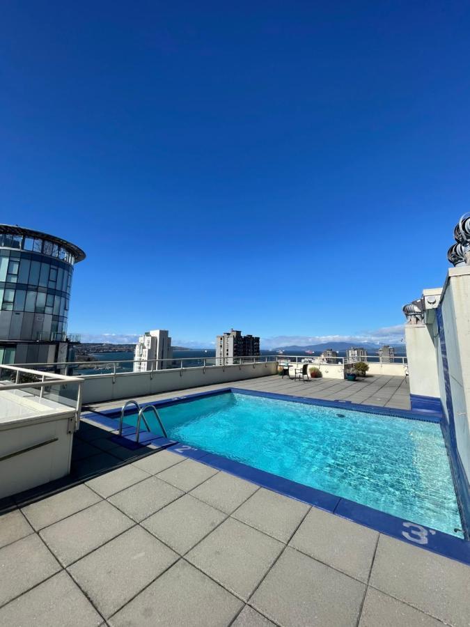 Lovely Condo バンクーバー エクステリア 写真