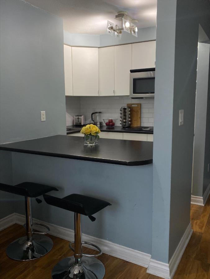 Lovely Condo バンクーバー エクステリア 写真